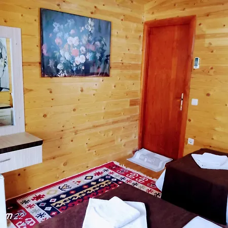 Efe Bungalov
